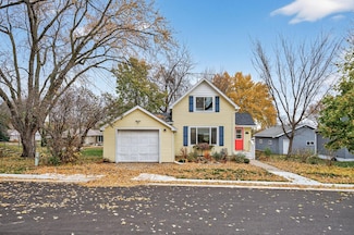 104 Frank St, Silver Lake, MN 55381