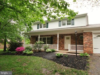 20706 Lebeck Dr, Hagerstown, MD 21742