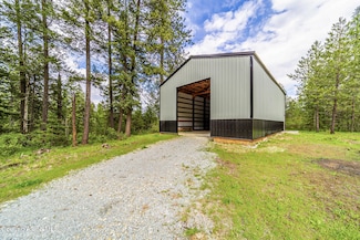 65 Cougar Ridge Ln, Priest River, ID 83856