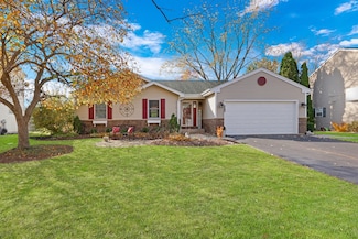 1019 Wembley Dr, Island Lake, IL 60042