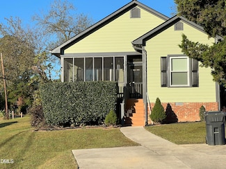 101 Lakeshore Dr, Hillsborough, NC 27278