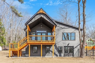 16 2nd St, Winchendon, MA 01475