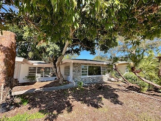 3466 Tanglewood Dr, Sarasota, FL 34239