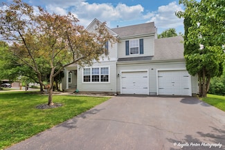 179 Cascade Dr, Crystal Lake, IL 60012