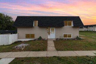 3940 Upper 75th St E, Inver Grove Heights, MN 55076