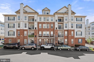 11623 Cavalier Landing Ct Unit 404, Fairfax, VA 22030