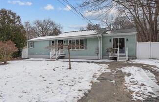 142 Cady Ave, Warwick, RI 02889