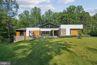 11013 Riverwood Dr, Rockville, MD 20854