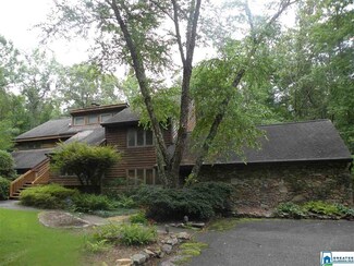 1106 W Magnolia Dr, Sylacauga, AL 35150