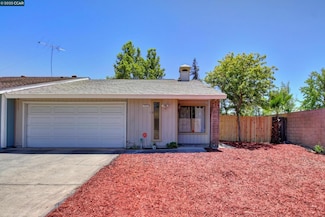7711 Lakewood Park Dr, Sacramento, CA 95828