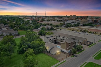 629 S 5th St, Waco, TX 76706