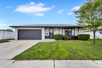 3826 S 15th St, Sheboygan, WI 53081