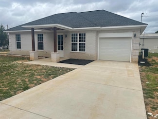 1012 Thomas Rd, Blue Springs, MS 38828