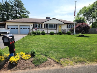 104 Old Stagecoach Rd, Meriden, CT 06450