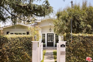 4760 Columbus Ave, Sherman Oaks, CA 91403