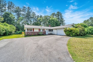 8 Raymond Rd, Chelmsford, MA 01824
