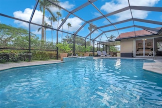821 Cypress Pointe Dr E, Pembroke Pines, FL 33027