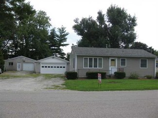 6055 W 1600 S, Remington, IN 47977