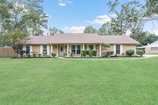 115 Pinevale Way, Sour Lake, TX 77659