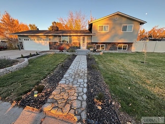 2236 Diane Ln, Pocatello, ID 83201