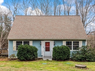 107 Wallace Rd, Sturbridge, MA 01566