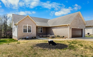 500 Comanche Ct, Clarksville, TN 37042
