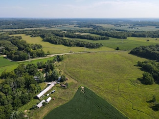 8939 2040 St E, Arispie Township, IL 61368