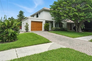1140 5th St S Unit A, Naples, FL 34102