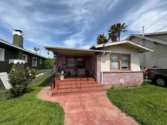 5306 Princeton St, Oakland, CA 94601