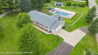 13543 Turner Rd, Dewitt, MI 48820