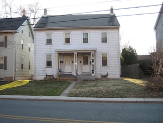 34 Trenton Ave, Frenchtown, NJ 08825