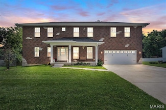 306 Essen Ln, Ballwin, MO 63021