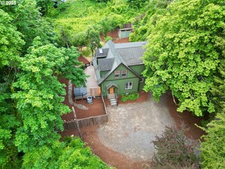 2108 SE Marion St, Portland, OR 97202