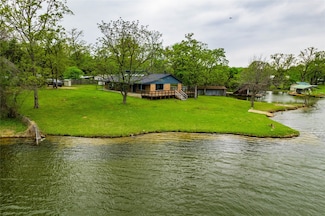 222 Saint Michaels Cir, Trinidad, TX 75163