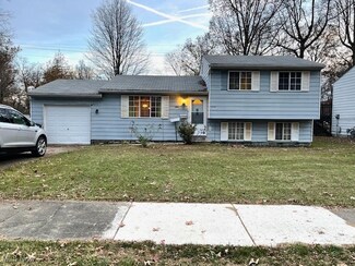 3539 Dunstan Dr NW, Warren, OH 44485
