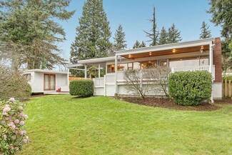 2601 121st Ave SE, Bellevue, WA 98005