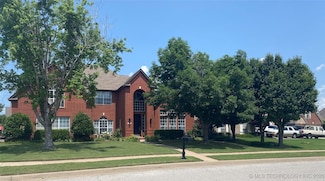 1816 W Sandusky St, Broken Arrow, OK 74012