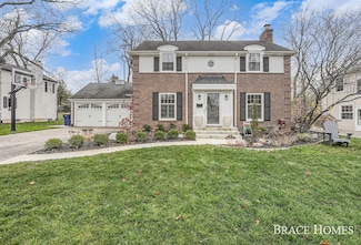 2536 Maplewood Dr SE, Grand Rapids, MI 49506
