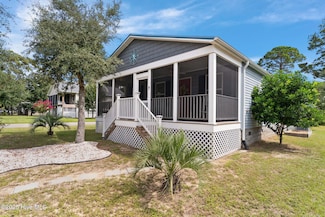138 NE 74th St, Oak Island, NC 28465