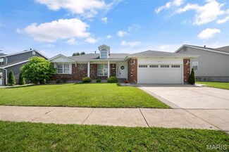 9836 Tesson Creek Estates Dr, Saint Louis, MO 63123