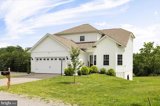 45 Niagara Ct, Falling Waters, WV 25419