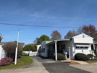 300 E Washington St Unit 2R, North Attleboro, MA 02760