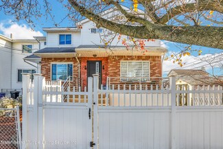 211 Quintard St, Staten Island, NY 10305