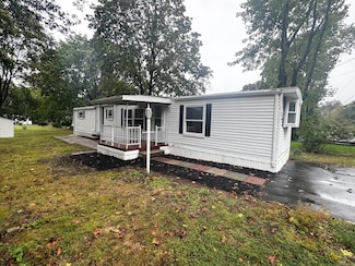 33 Whitewood Rd, Killingworth, CT 06419