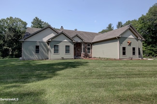 7 Perry Rd, Sandisfield, MA 01255