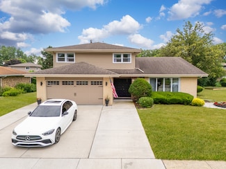 8515 Broadmoor Dr, Palos Hills, IL 60465