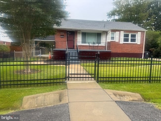 9413 Van Buren St, Lanham, MD 20706