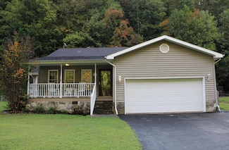 48 Amos Newsome Ln, Virgie, KY 41572