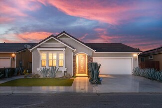 3439 Sussex Ave, Clovis, CA 93619
