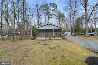 916 Algonquin Ct, Lusby, MD 20657